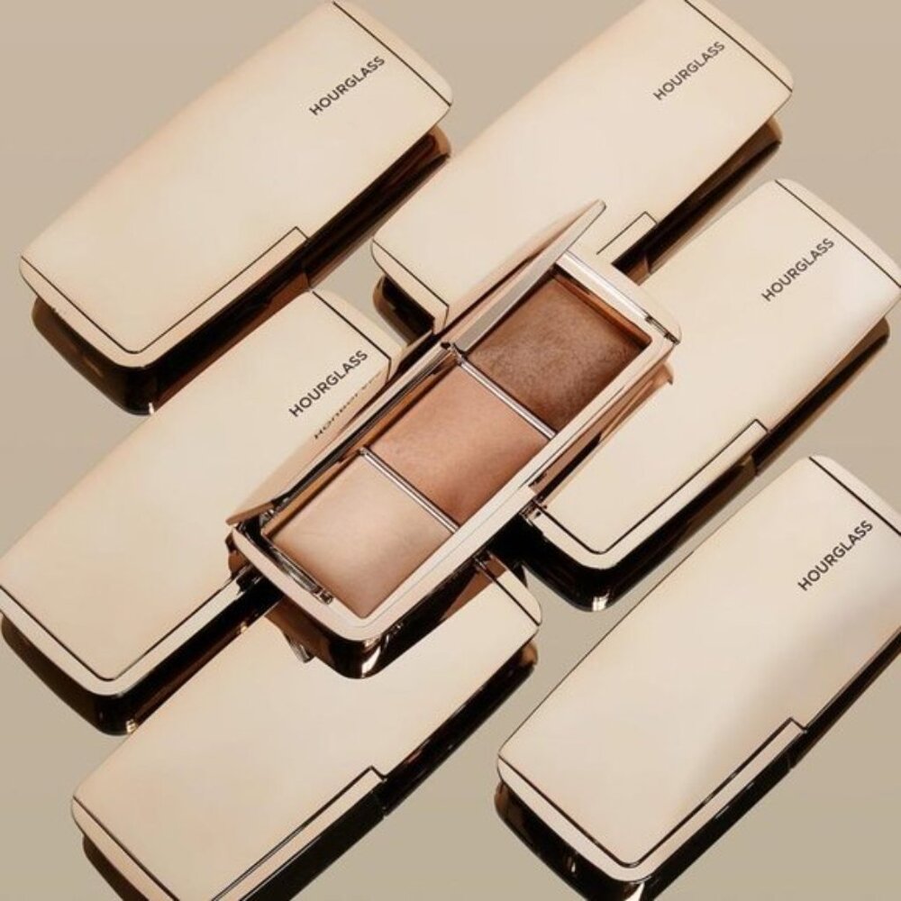 NIB ✅ HOURGLASS (VOLUME II) Ambient Lighting Palette Volume II ✨ BNIB - Picture 2 of 10